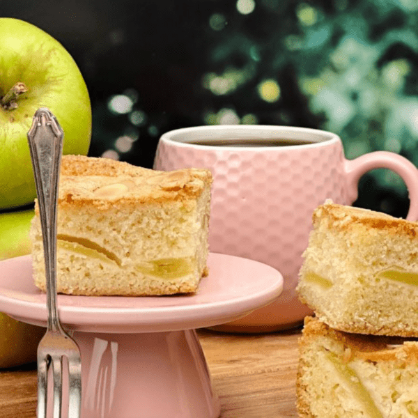 Apple & Almond Tray Bake