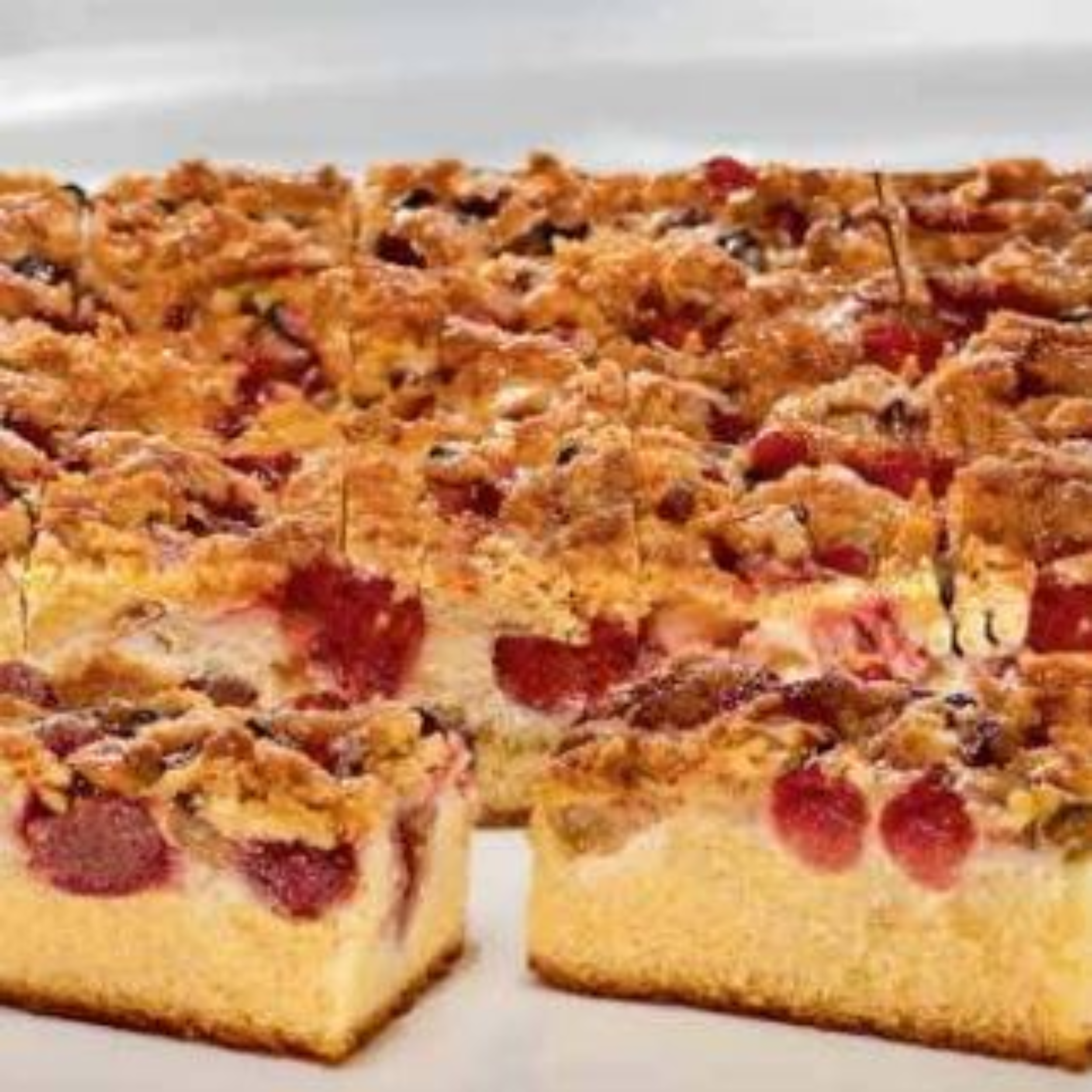 Rhubarb & Strawberry Tray Bake
